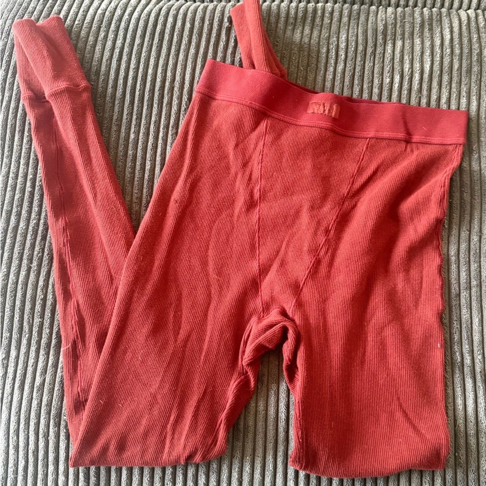 Skims Red Leggings/thermals